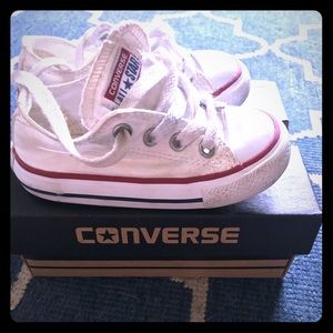 White toddler converse size 6